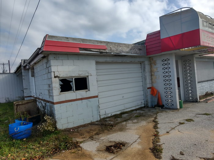 Johhnys Skate Center (Johnnys Bandstand, Johnnys Entertainment) - Photo From Richard Liebermann On Facebook (newer photo)